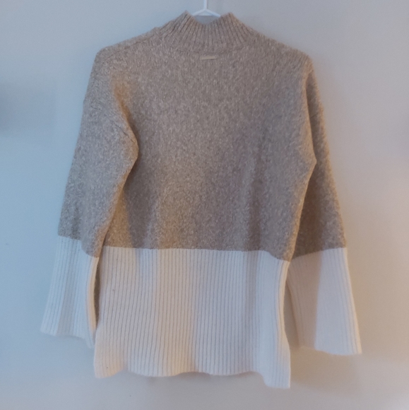 Michael Kors sweater SM - Picture 2 of 4